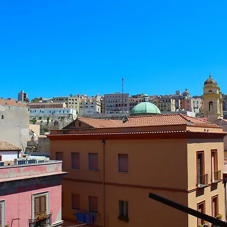 Torre Dello Sperone * 卡利亚里