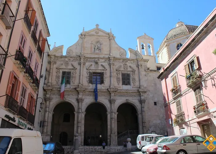 Torre Dello Sperone * 卡利亚里